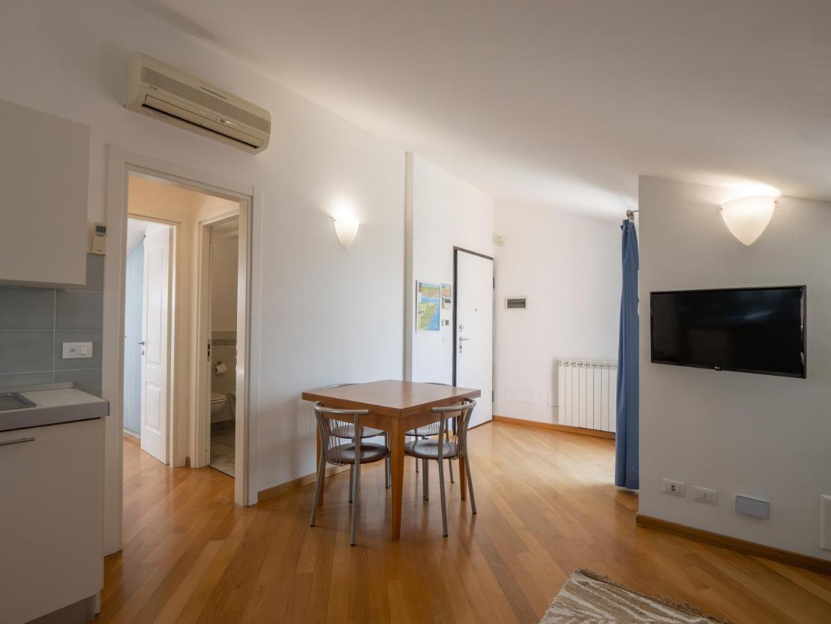 Appartamento Mimosa "A Casa Felice" Pietra Ligure Luaran gambar