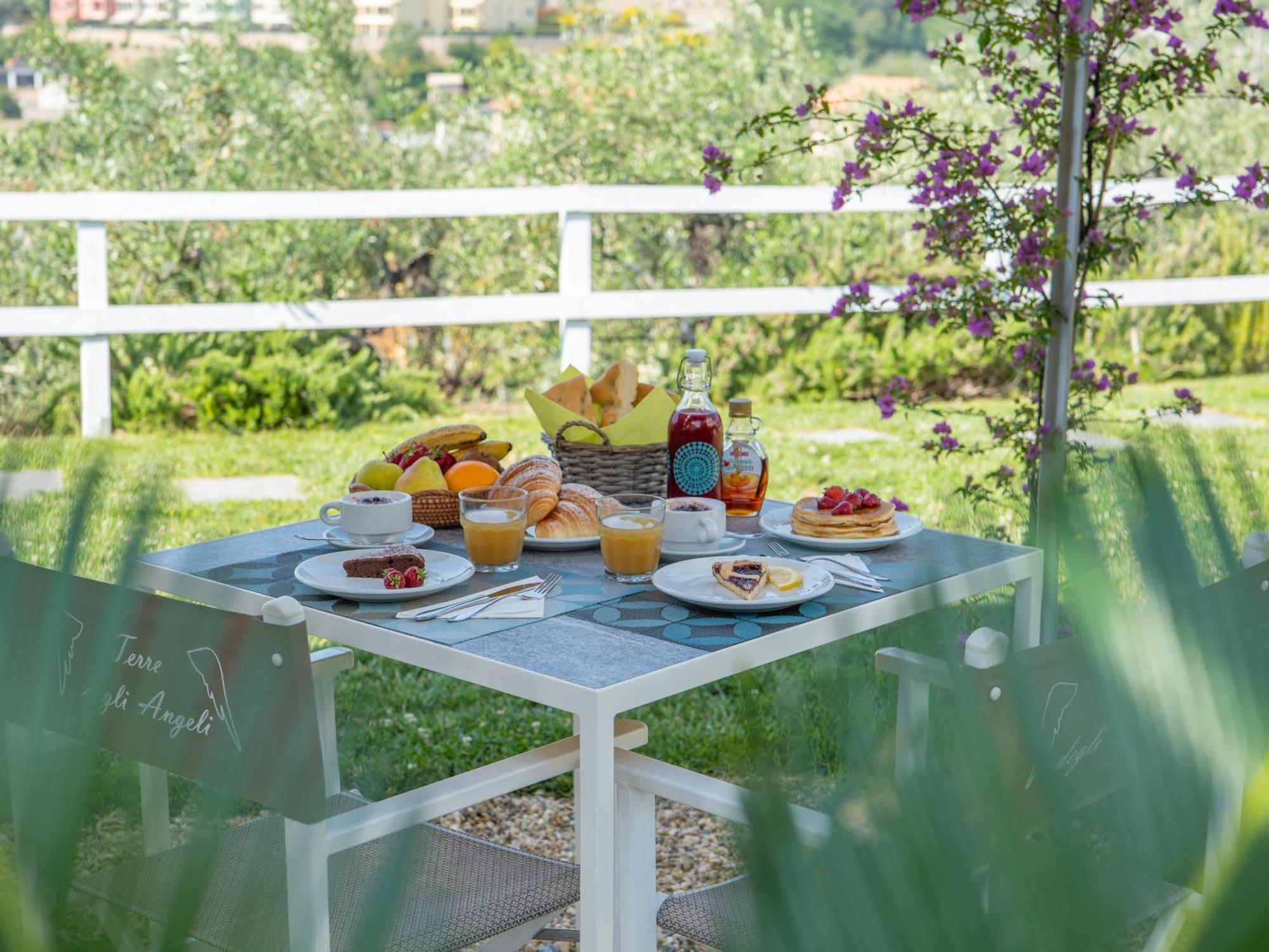 Appartamento Mimosa "A Casa Felice" Pietra Ligure Luaran gambar